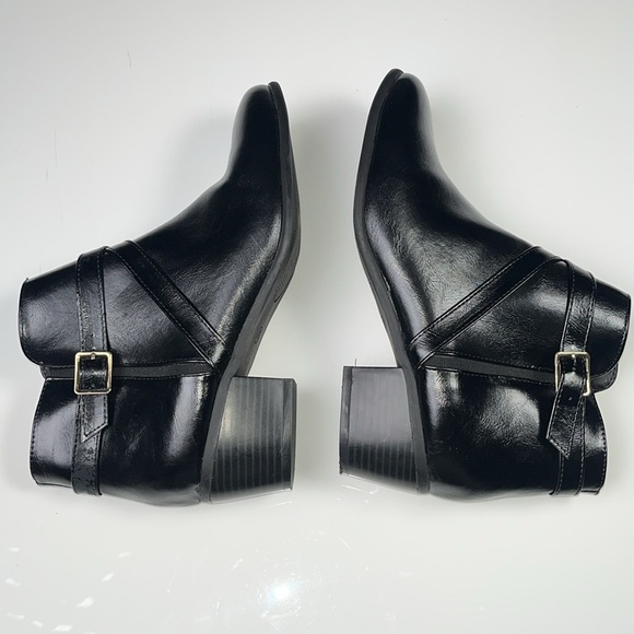 Karen Scott Falonn Black Low Cut Ankle Booties 9.5 - Picture 5 of 7
